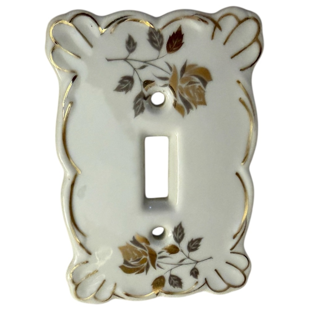 Vtg Lefton hand painted porcelain single Switch Plate Cover #8078